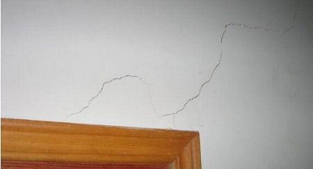 墙面为什么会开裂的原因分析